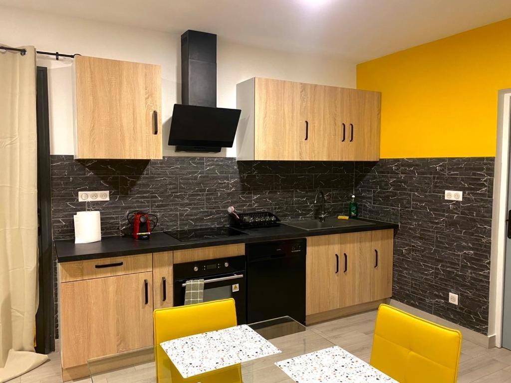 Residence Pfr Saint Pierre Luaran gambar